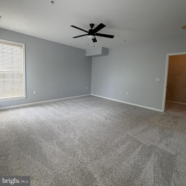 Building Photo - 6765 Hampton Bay Ln