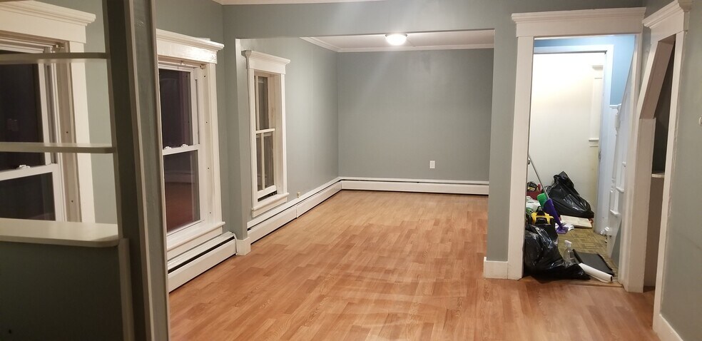 Dining and living room area - 21 Charles St