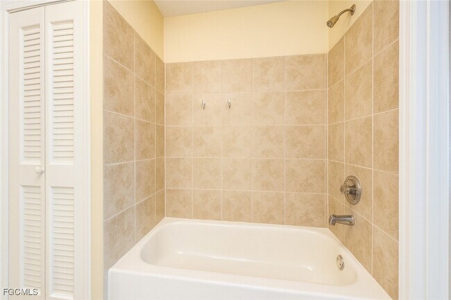 Building Photo - 4903 York St