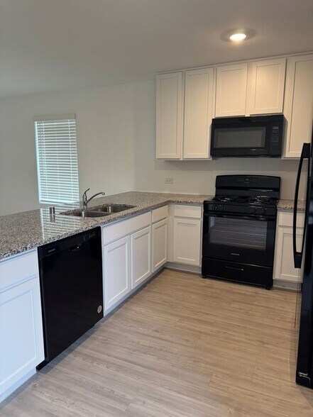 Building Photo - 11719 Bone Spg Dr