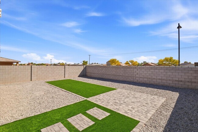 Building Photo - 19295 N Avelino Dr