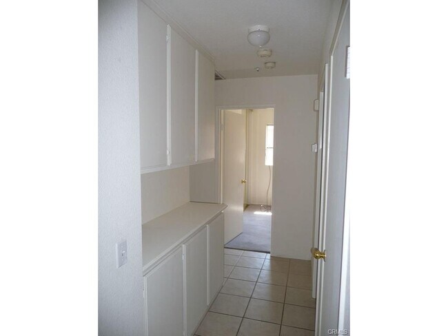 Building Photo - 3730 Sydney St