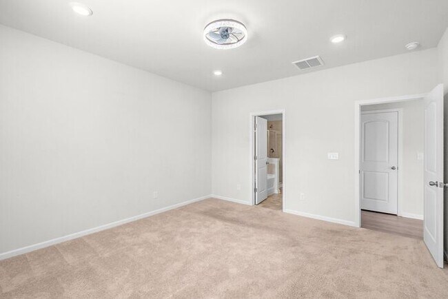 Building Photo - Luxury Living Begins at Home: Where Every Day Feels Like a Retreat; 5BR/3BA, Office