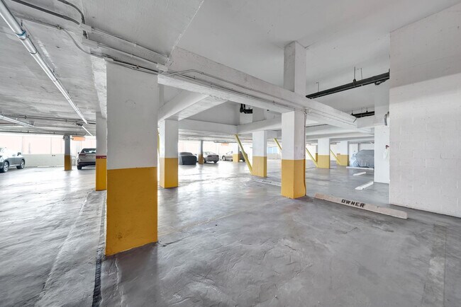 Building Photo - 1360 S Ocean Blvd