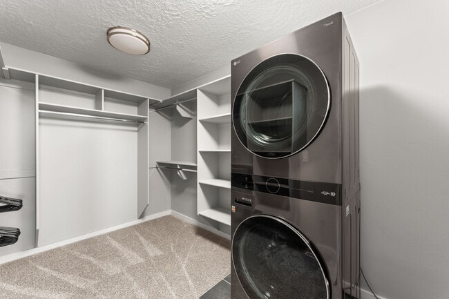 Building Photo - Exceptional Boise West Bench Home