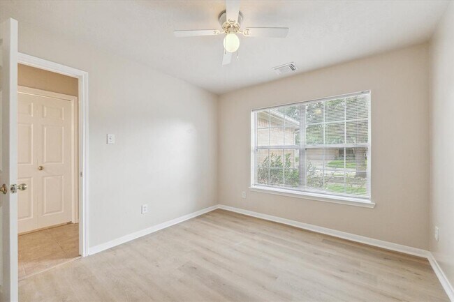 Building Photo - 25111 Florina Ranch Dr