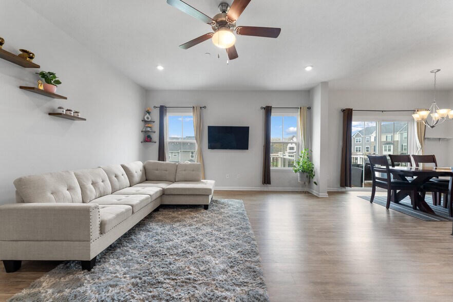 Building Photo - 5103 Spruce Rd