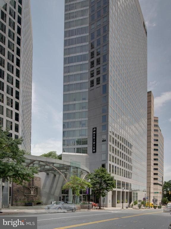 Building Photo - 1111 19th St N