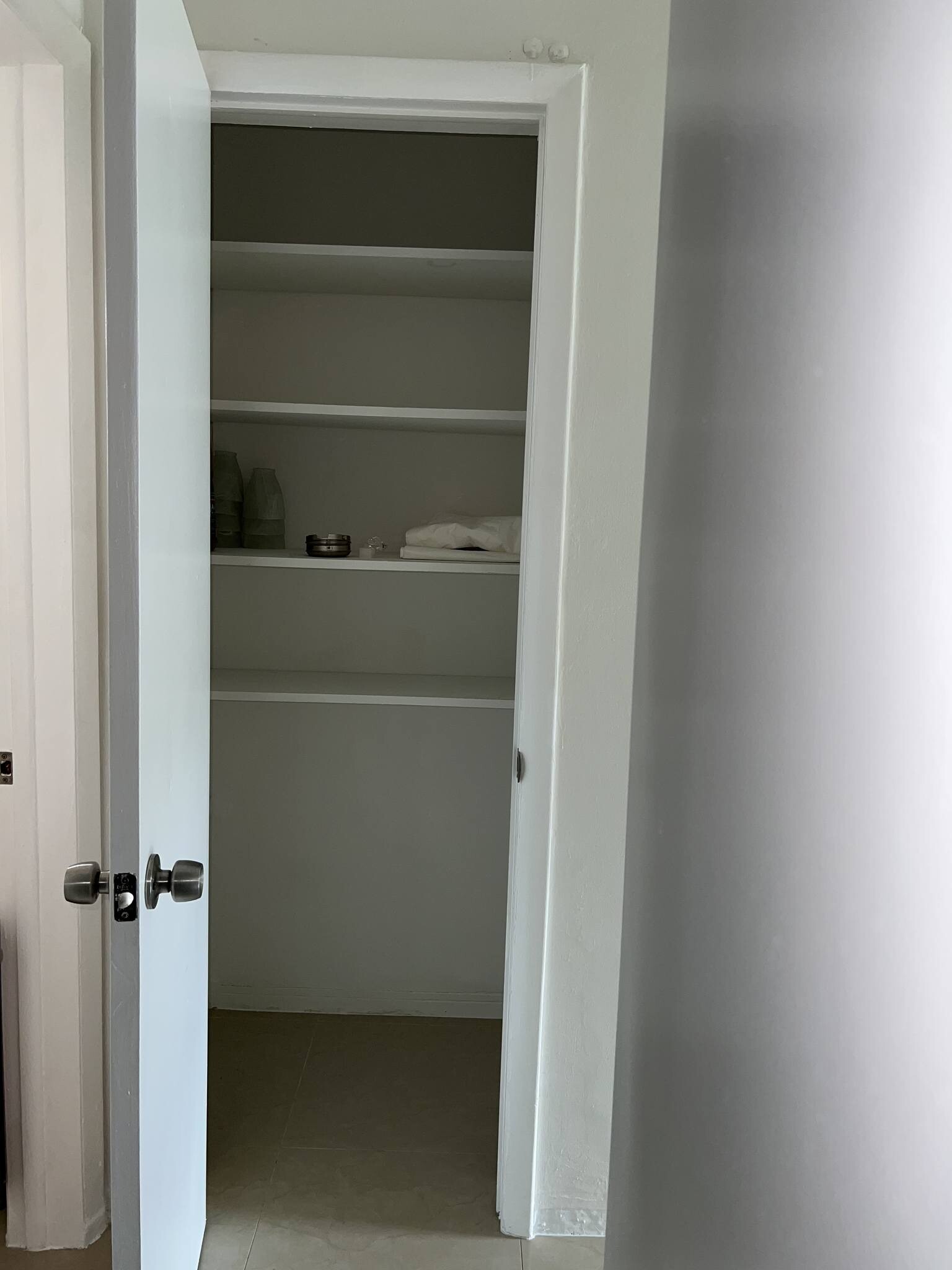 Hallway storage/linen closet - 5010 SW 26th Ave