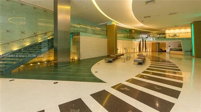 Building Photo - 92 SW 3rd St