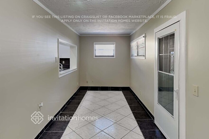 Building Photo - 9575 NW 25th Ct