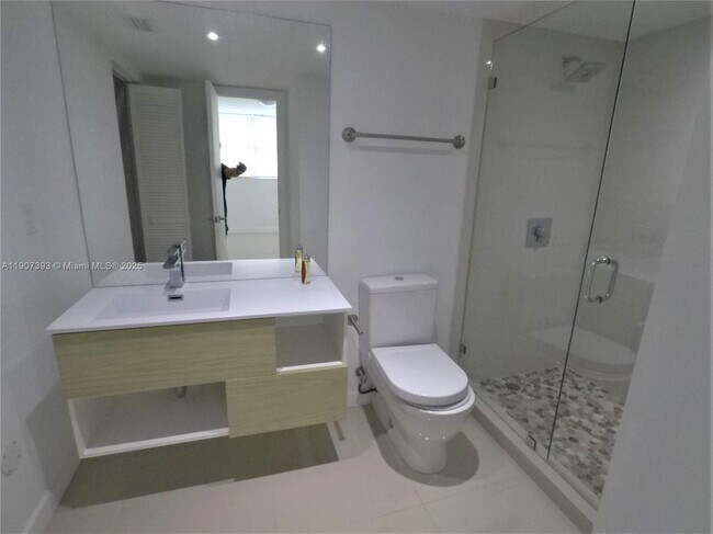 Building Photo - 10230 Collins Ave