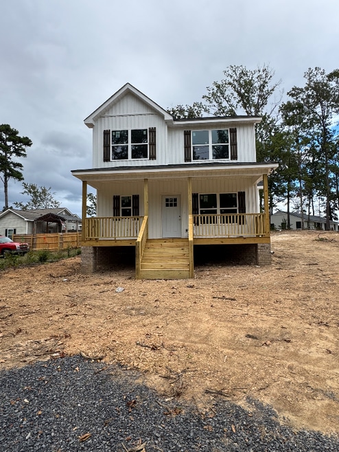 Building Photo - 703 Green Rd