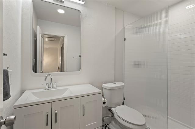 Building Photo - 7510 Riverbrook Dr