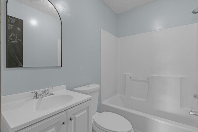 Building Photo - 3135 Mimosa Ave