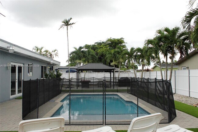 Building Photo - 5124 SW 128th Ave