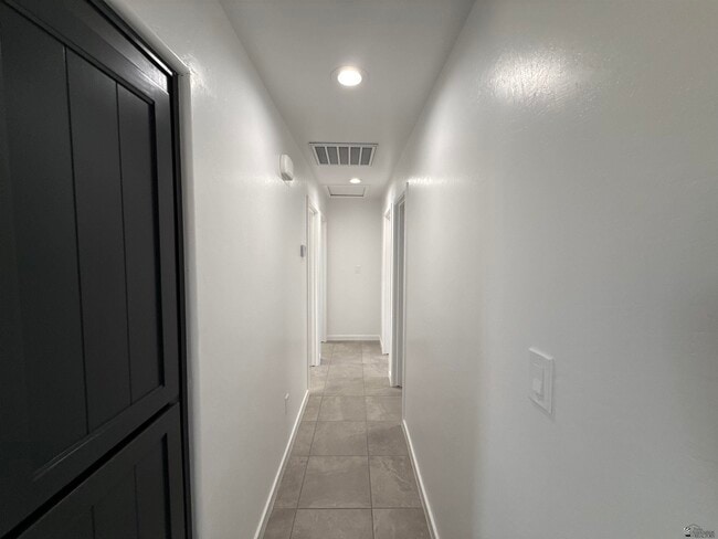 Building Photo - 5048 E Monreal Ln