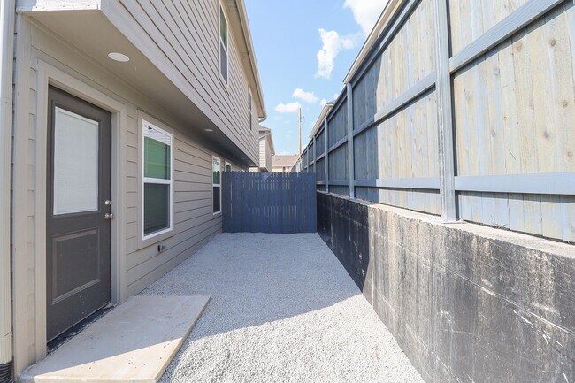 Building Photo - New Construction | 3 Bedroom | 2.5 Bathroom | Sand Springs