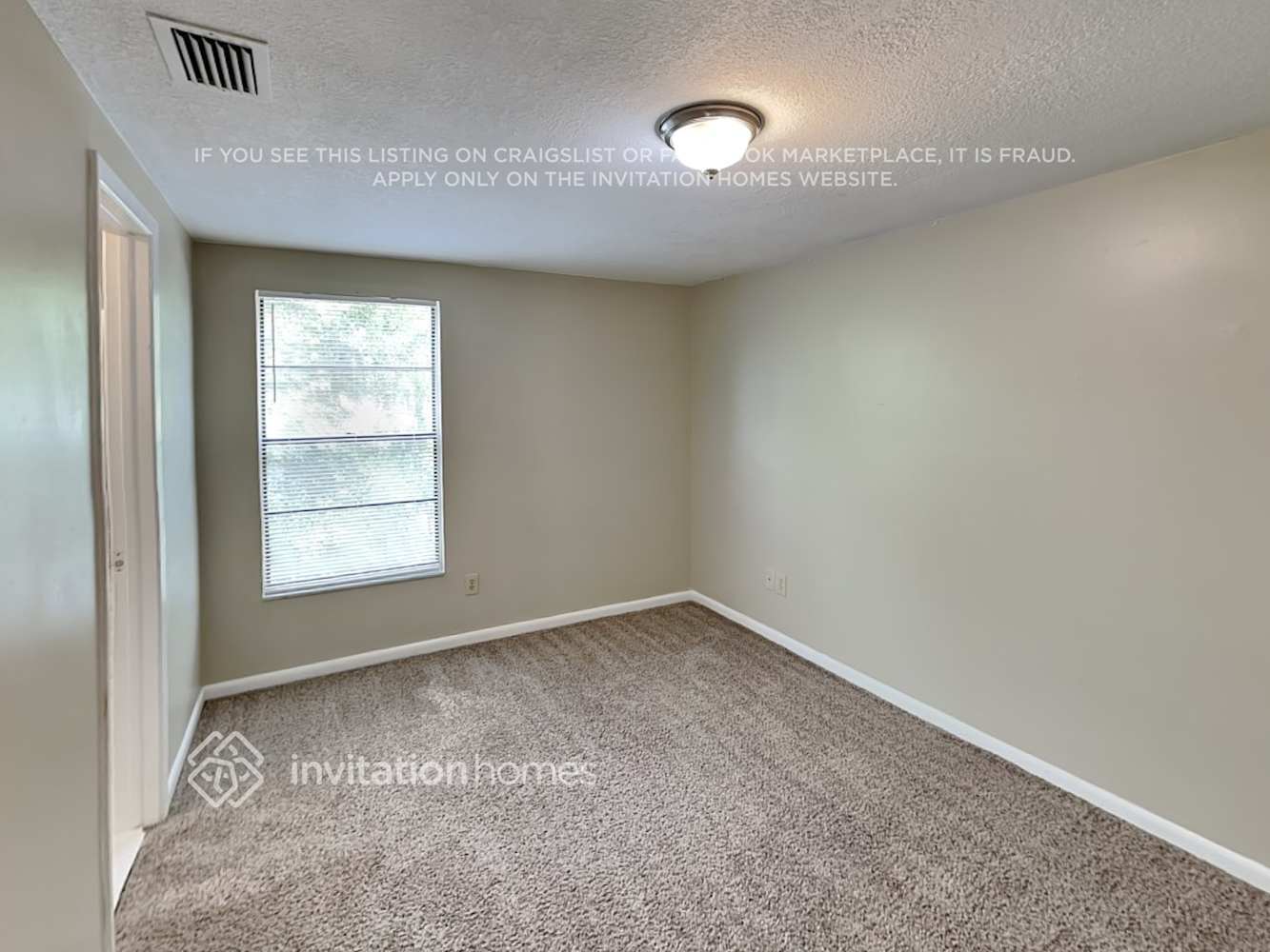 Building Photo - 16202 Fantasia Dr