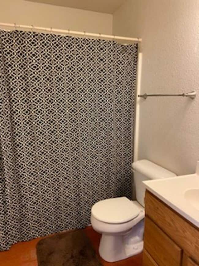 Building Photo - 726 Chanticleers Ln