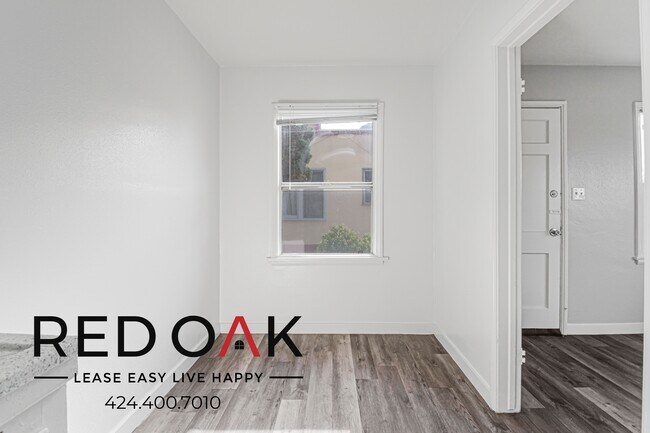 Building Photo - 1094 Cherry Ave