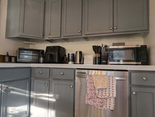 Building Photo - 19105 NE 112th Ave