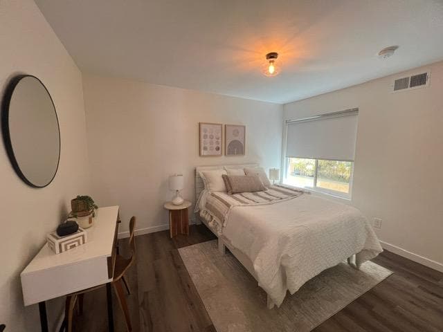 Building Photo - 1324 S Pacific St