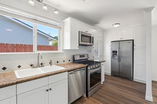 Building Photo - 23906 Hamlin St