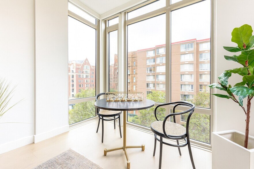 Building Photo - 1224 M St NW