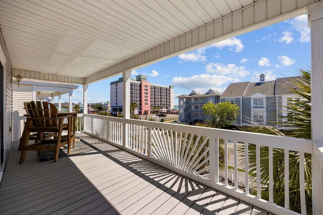 Building Photo - 111B S Yaupon Dr
