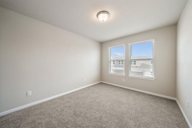 Building Photo - 1850 Settlers Glen Dr