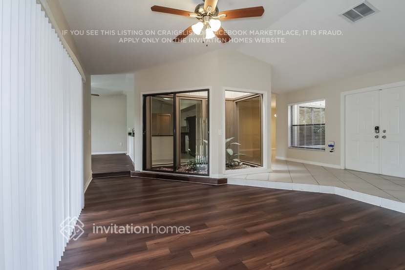 Building Photo - 8907 68th Ave E