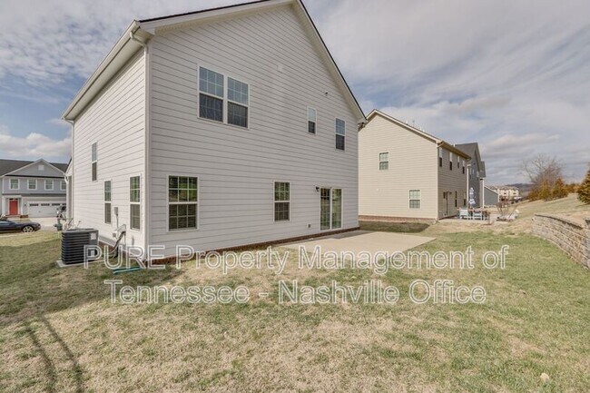 Building Photo - 2102 Morton Dr
