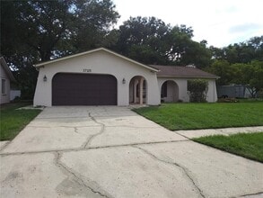 Building Photo - 1725 Tumbleweed Dr