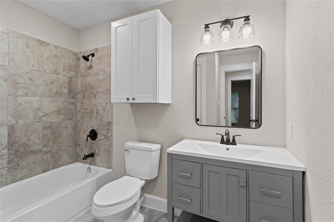 Building Photo - 3319 Laurel Fork Dr