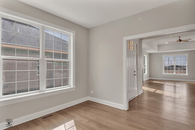Building Photo - 8022 Bradley Dr