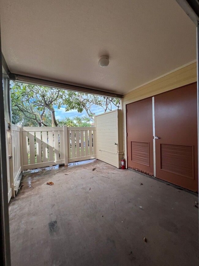 Building Photo - Ground Floor 2/2 Unit in Kapolei - Availab...