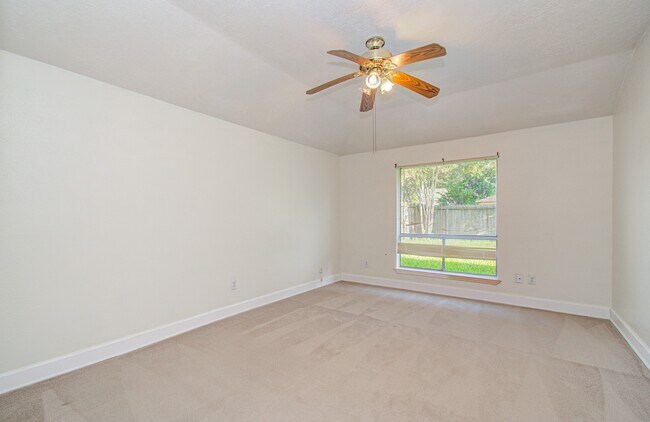 Building Photo - 16963 Nevisway St