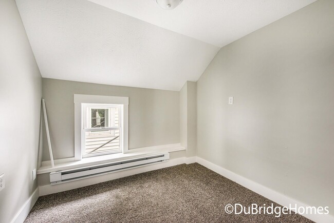 3rd Bedroom - 950 Tamarack Ave NW