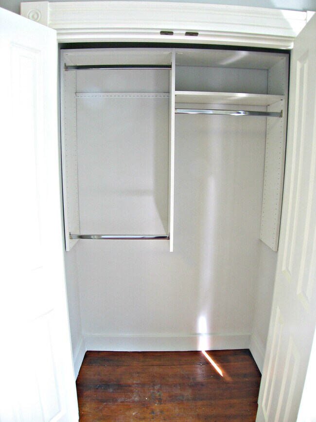 Building Photo - 14 Armstrong St