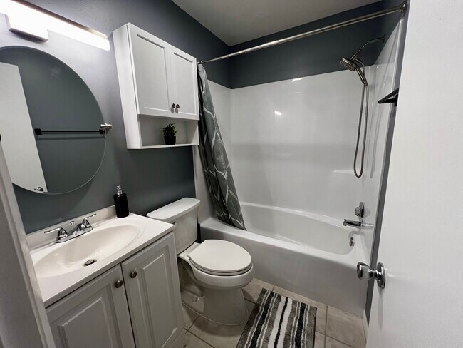 Building Photo - 6540 Chasewood Dr