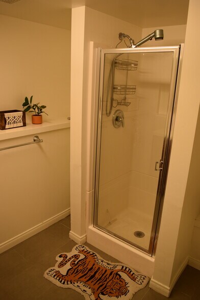 Building Photo - 2474 Endicott St