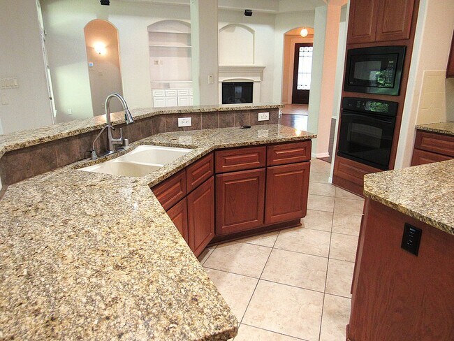 Building Photo - An amazing home in a great location
