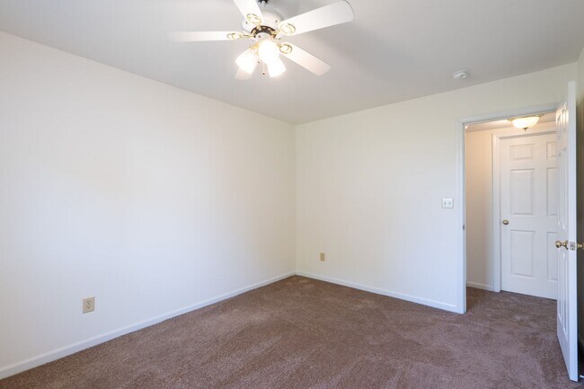 Building Photo - 3523-3525 Prescott Dr.