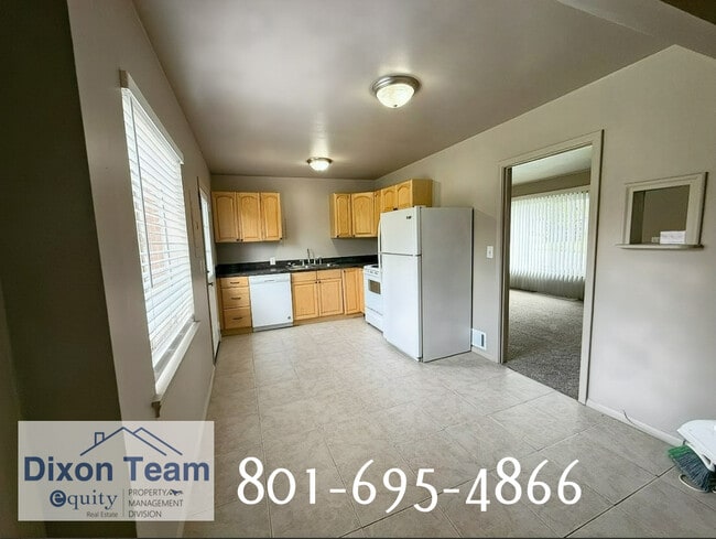 Building Photo - 1022 Southwell St