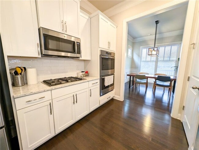 Building Photo - 548 Suwanee Green Blvd