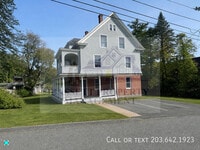 Building Photo - 13 Meridian St