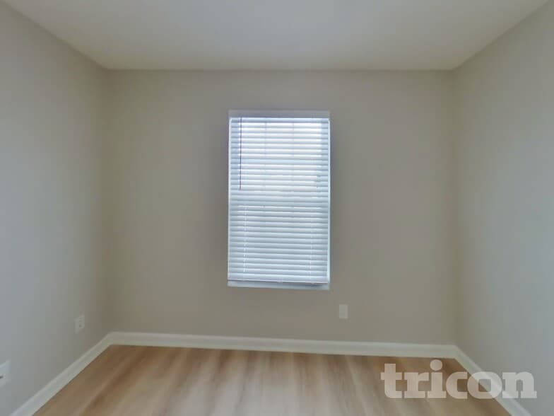 Building Photo - 9544 W Campfire Dr