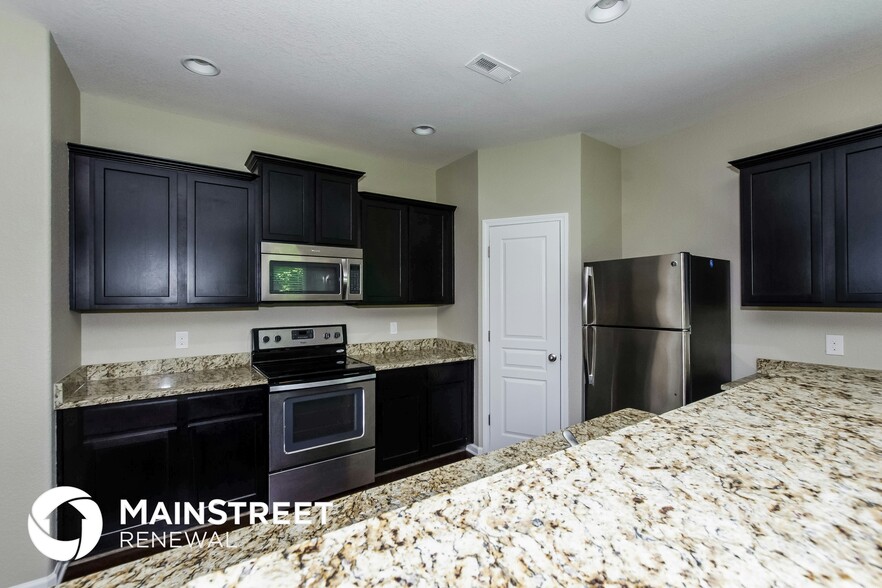 Building Photo - 4635 Montelena Dr