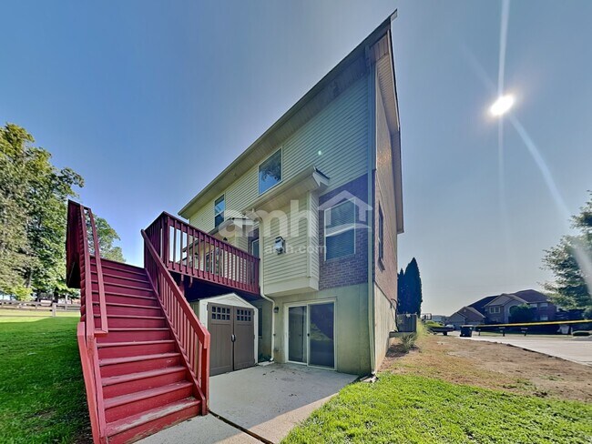Building Photo - 6377 Beecher Ct